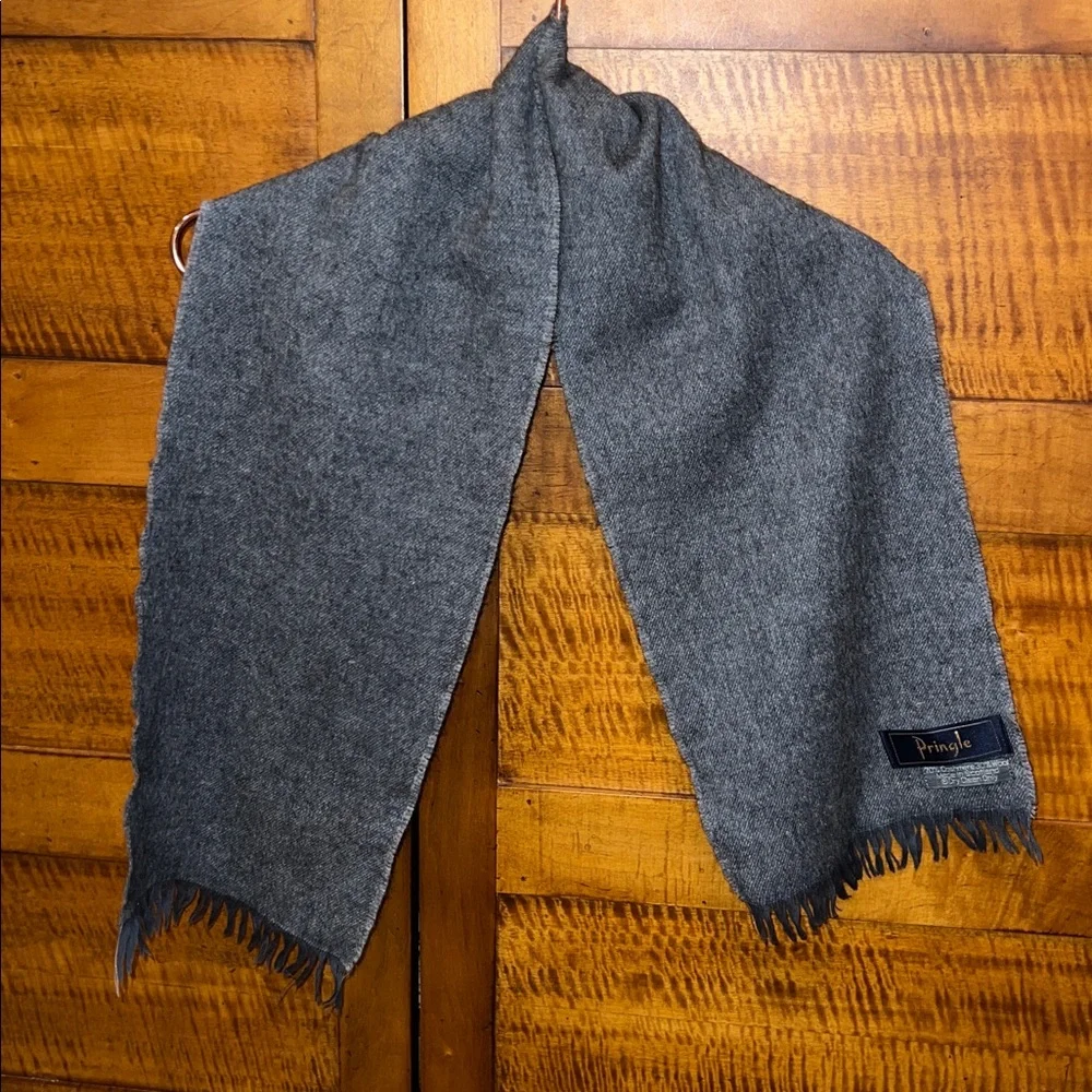 🐑Cashmere & Wool Charcoal Fringed Vintage Short & Narrow Scarf Pringle Scotland